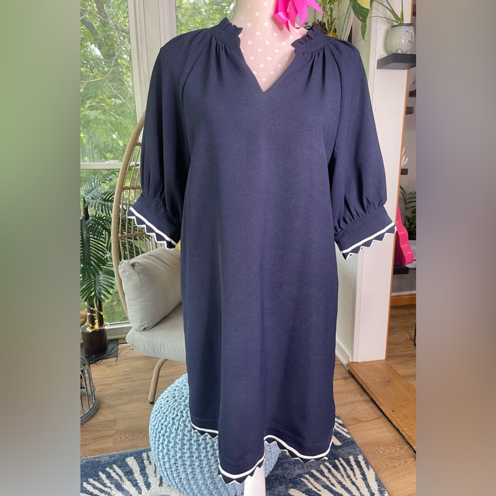 #0012 Voy boutique Navy and White Dress size Small NWOT